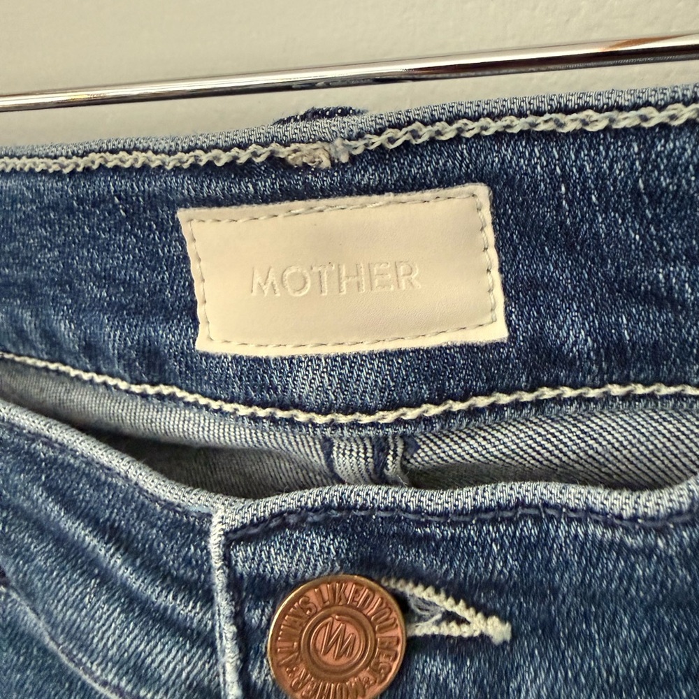 MOTHER Denim The Weekender Fray Jeans | Size 30 - Picture 5 of 11
